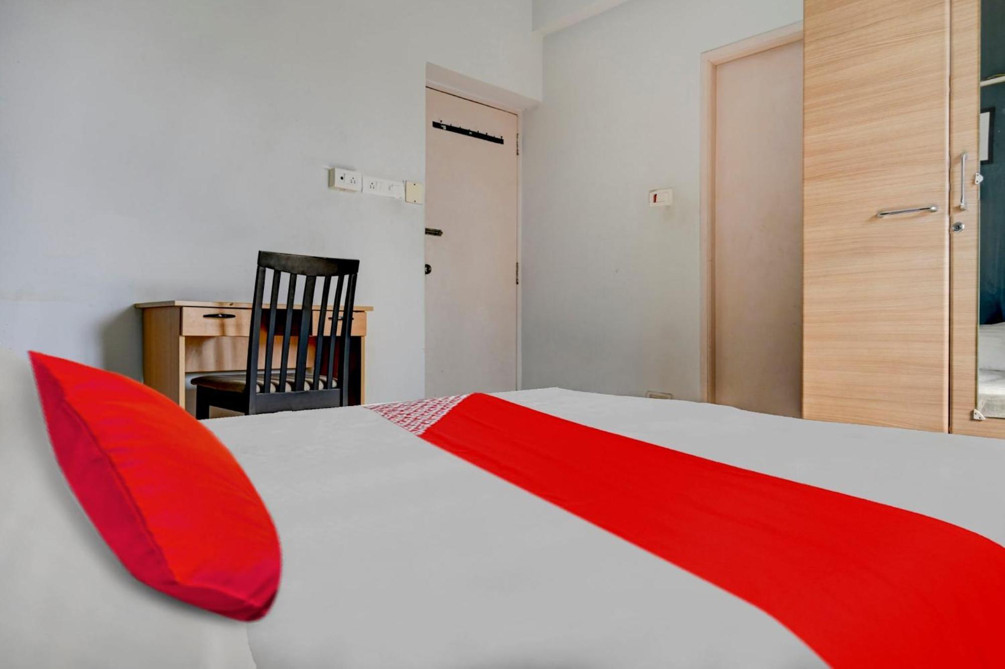 Live As Chn727 Hotel Gūduvāncheri Екстериор снимка