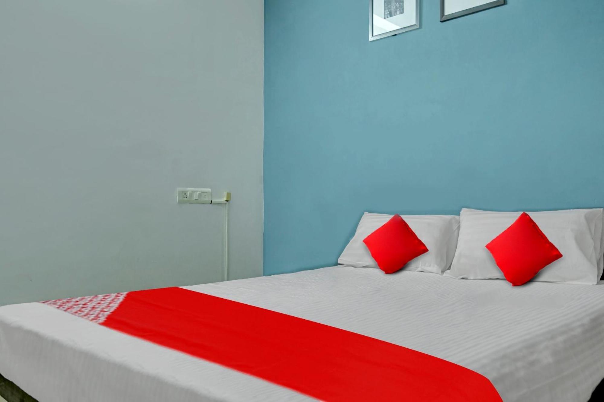 Live As Chn727 Hotel Gūduvāncheri Екстериор снимка
